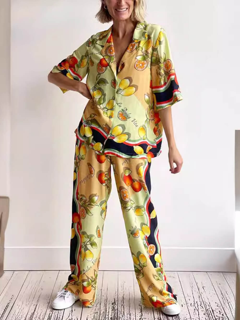 Modern Lemon Print Mid-Rise Wide Leg Pants