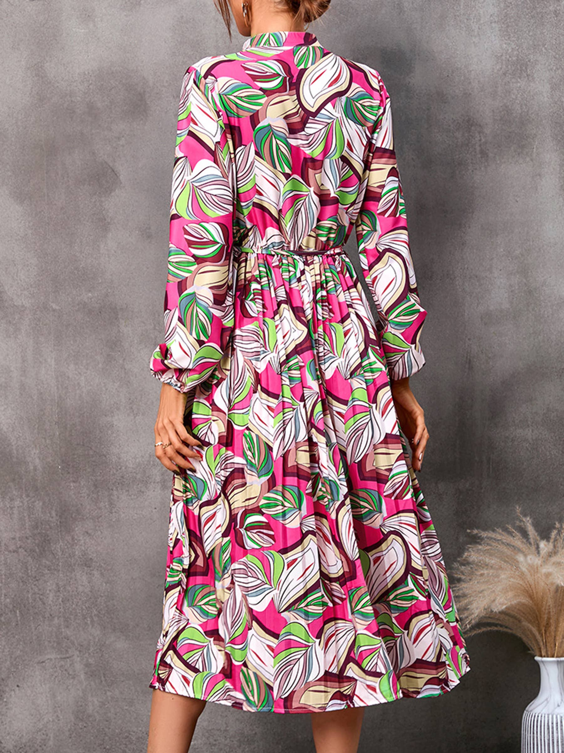 Leaf Print Medium Length Long Sleeved Dress