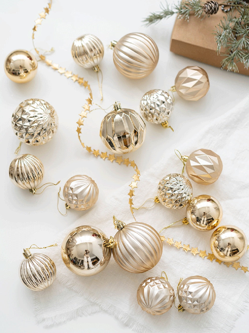 12Pcs Christmas Ball Window Christmas Tree Pendant