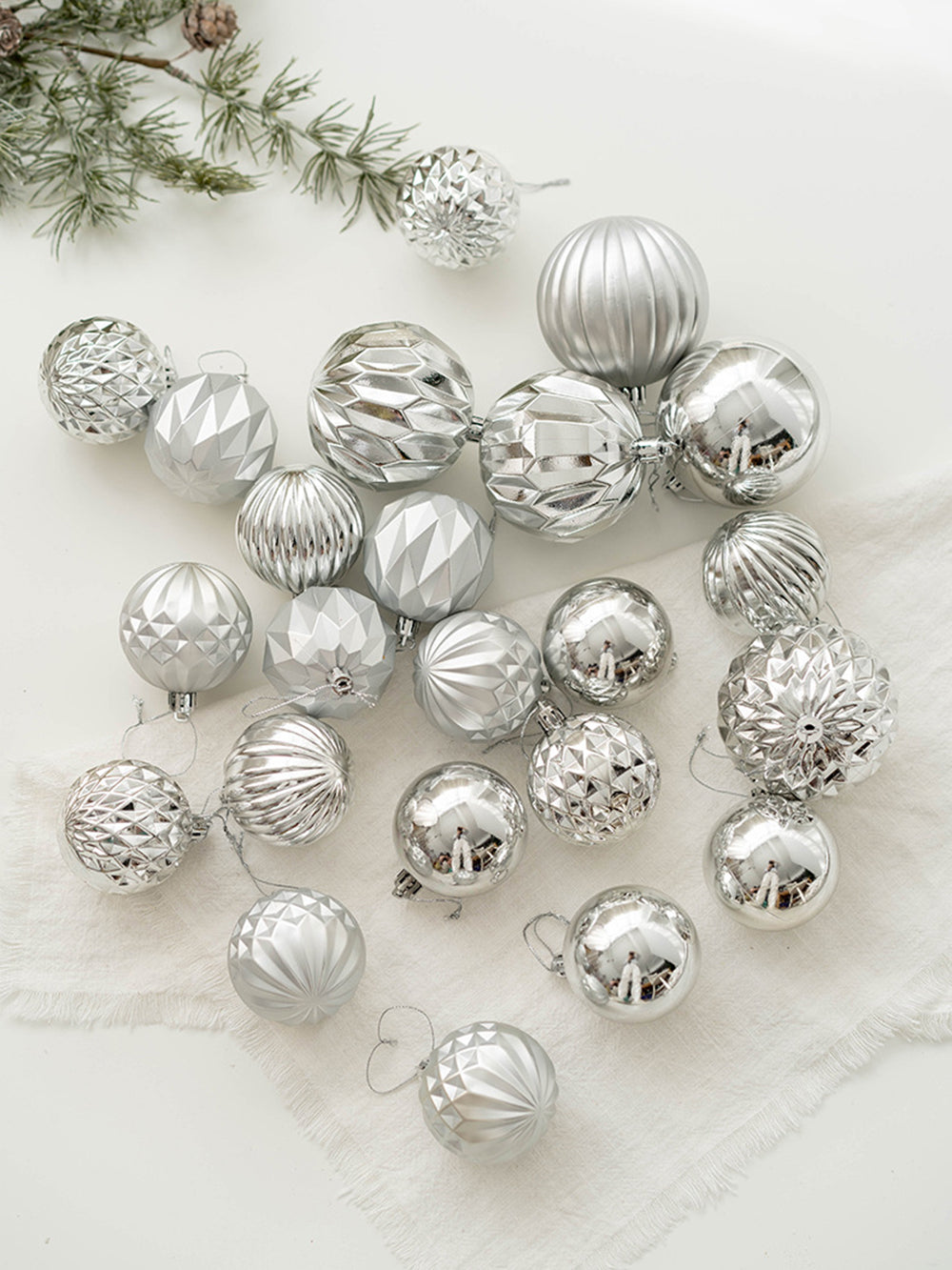 12Pcs Christmas Ball Window Christmas Tree Pendant