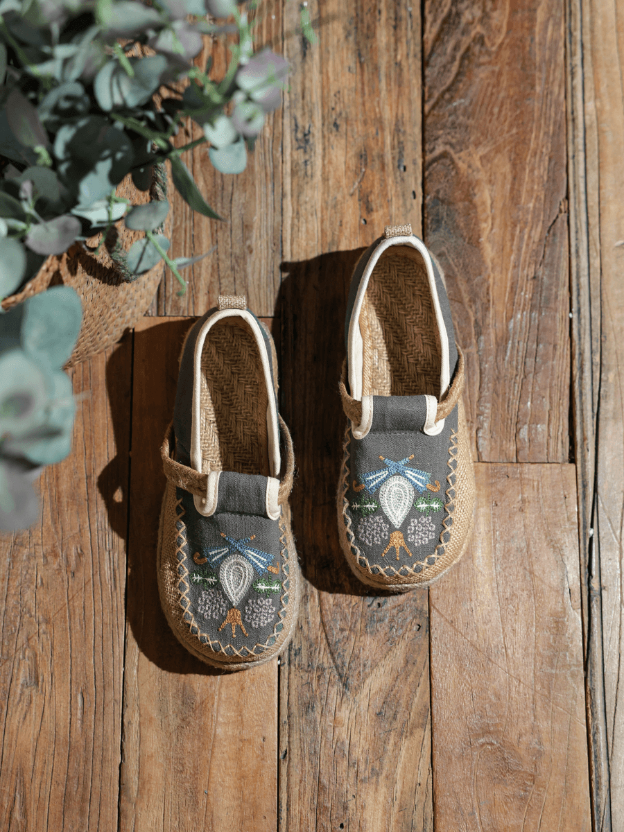 CACTUS ROSE | PATTERN EMBROIDERED LINEN ESPADRILLE LOAFER - GREY