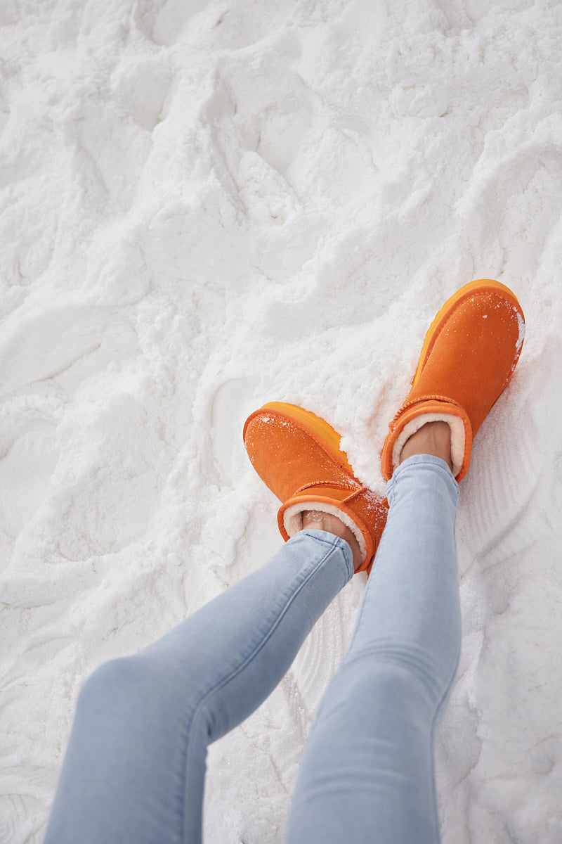 Smaibulun Ugg | Ultra Mini Platform Low Ankle Boot - Orange