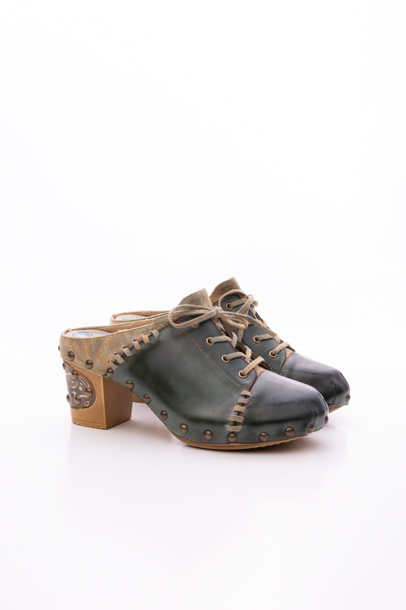 SOFFIA | KAIRO STUDDED STITCH LEATHER CLOG