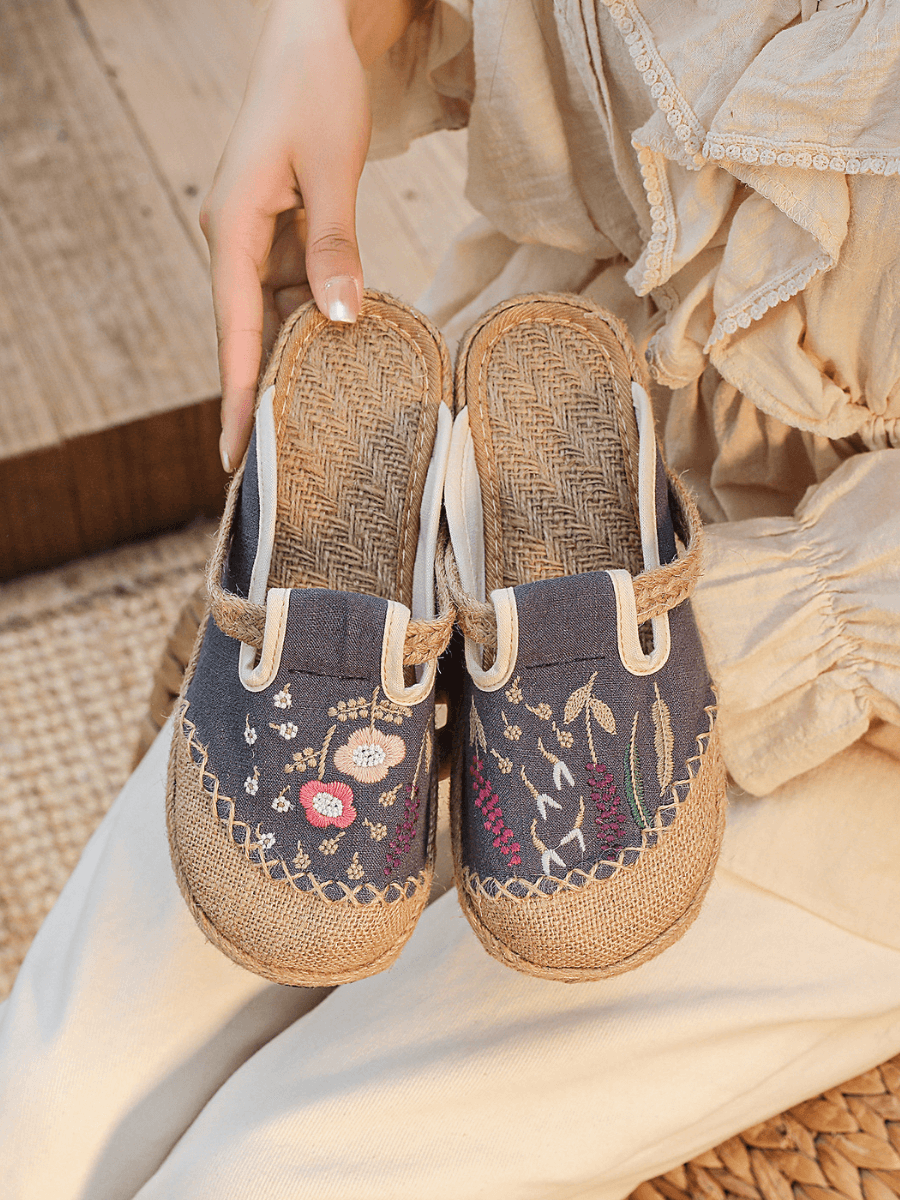 CACTUS ROSE | BLOSSOM WHEAT EMBROIDERED LINEN MULE - GREY