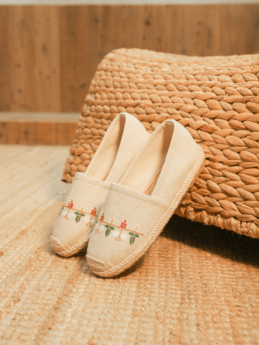 CACTUS ROSE | BLOSSOM EMBROIDERED LINEN ESPADRILLES - BEIGE