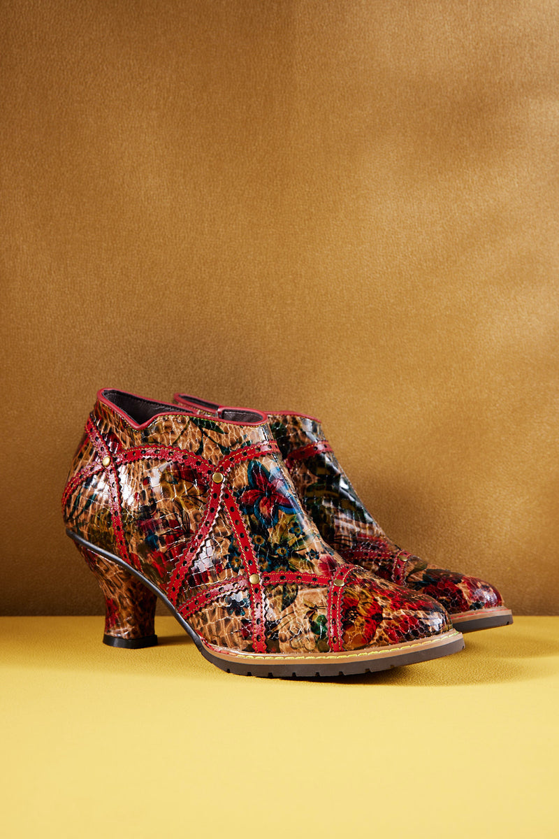 Soffia | Samara Croc Pattern Low Ankle Leather Boots