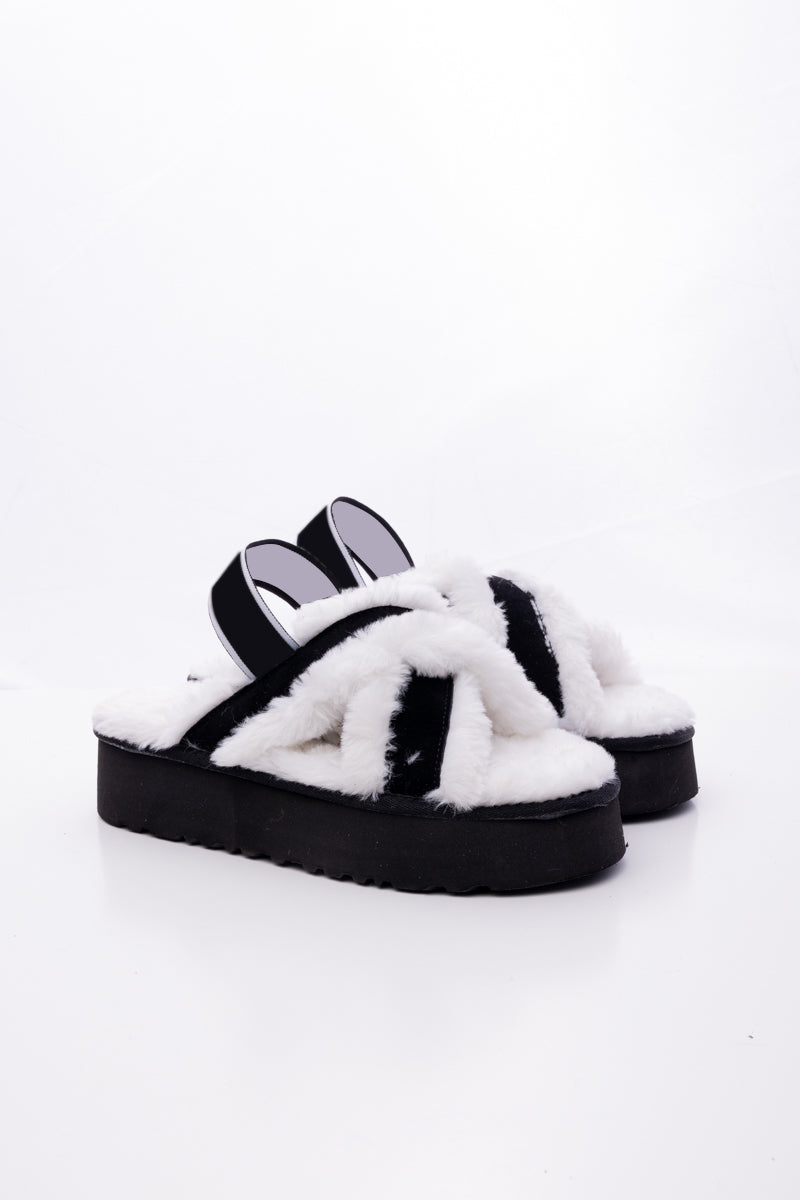 Smaibulun Ugg | Roar Wool Lined Criss-Cross Strap Slipper - White