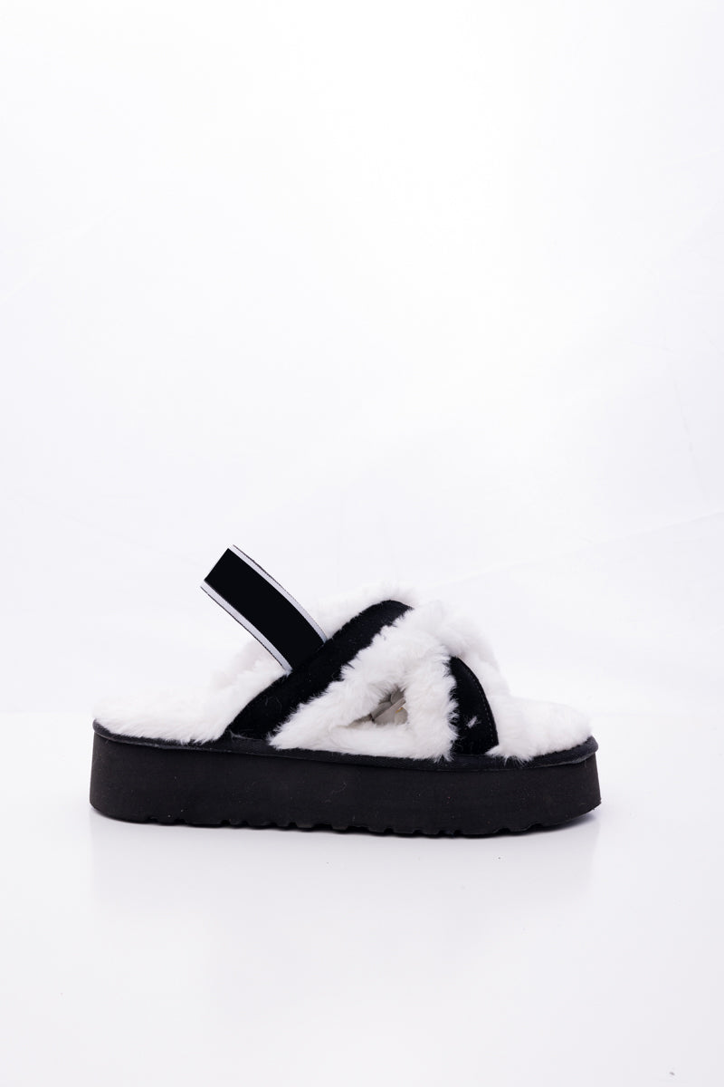 Smaibulun Ugg | Roar Wool Lined Criss-Cross Strap Slipper - White