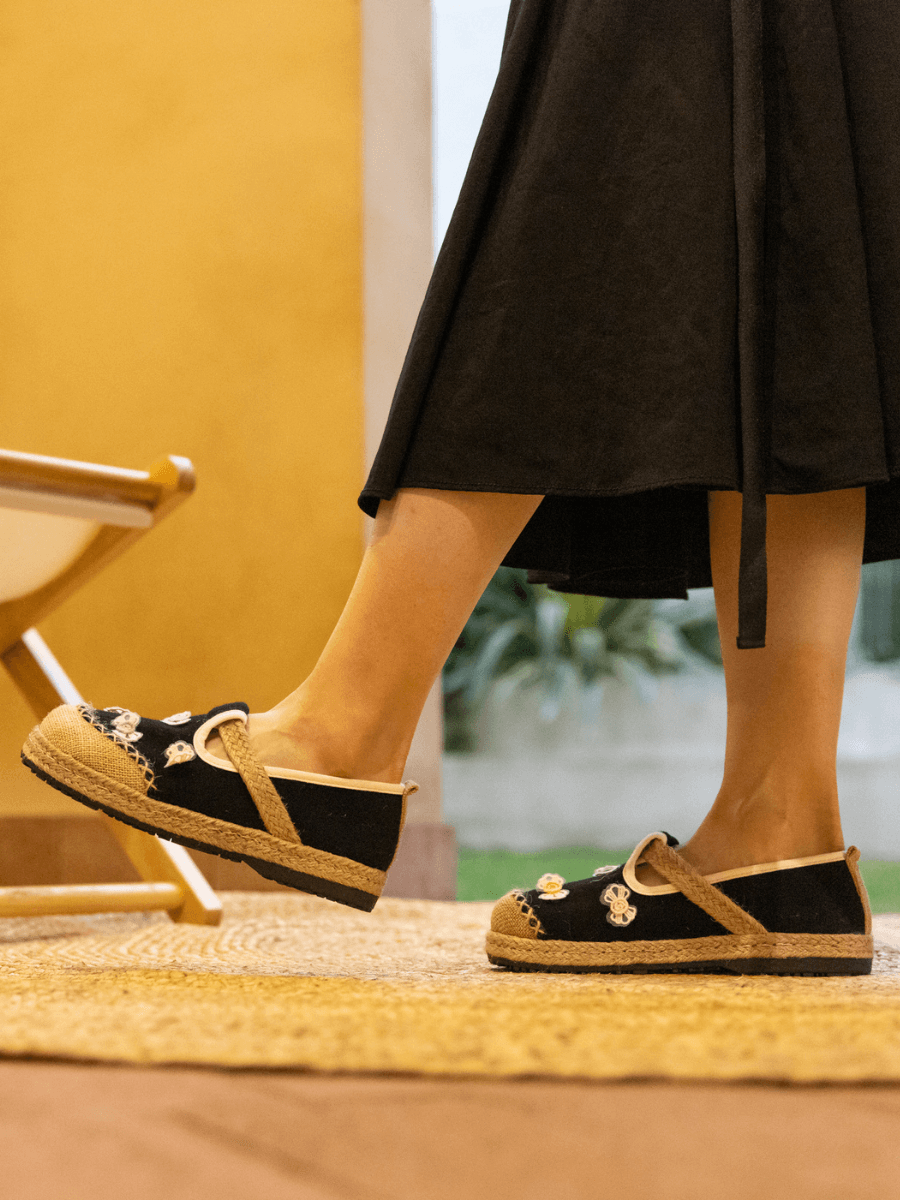 CACTUS ROSE | ASANA BOW APPLIQUE LINEN LOAFER - BLACK