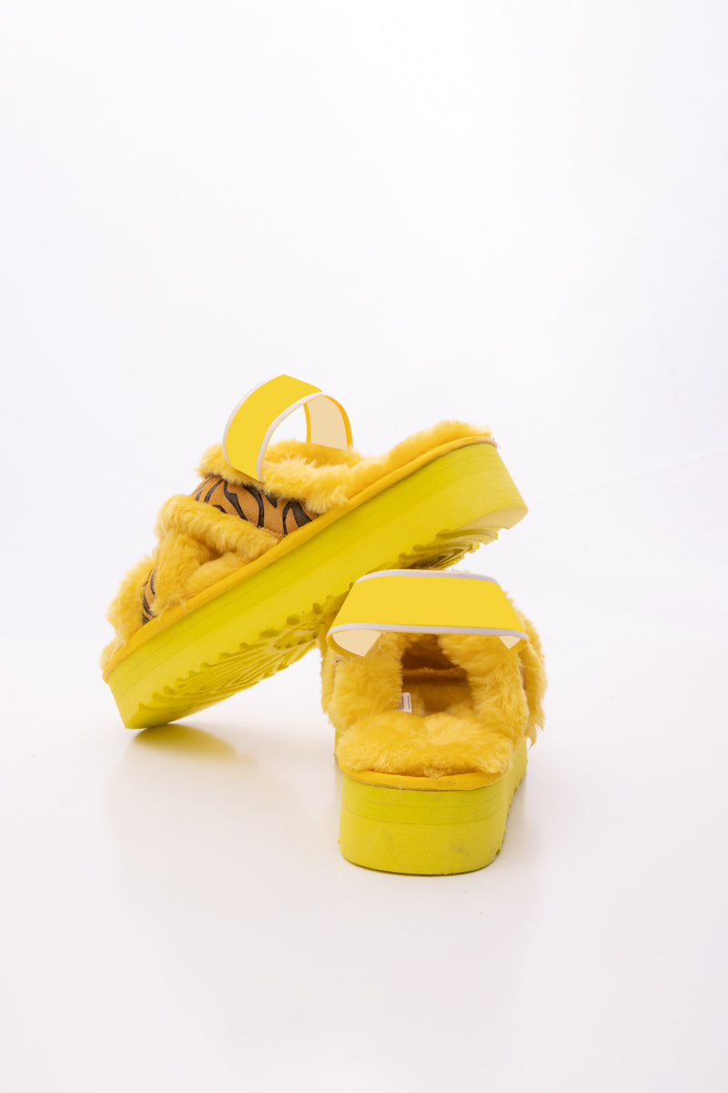 Smaibulun Ugg | Roar Wool Lined Criss-Cross Strap Slipper - Yellow