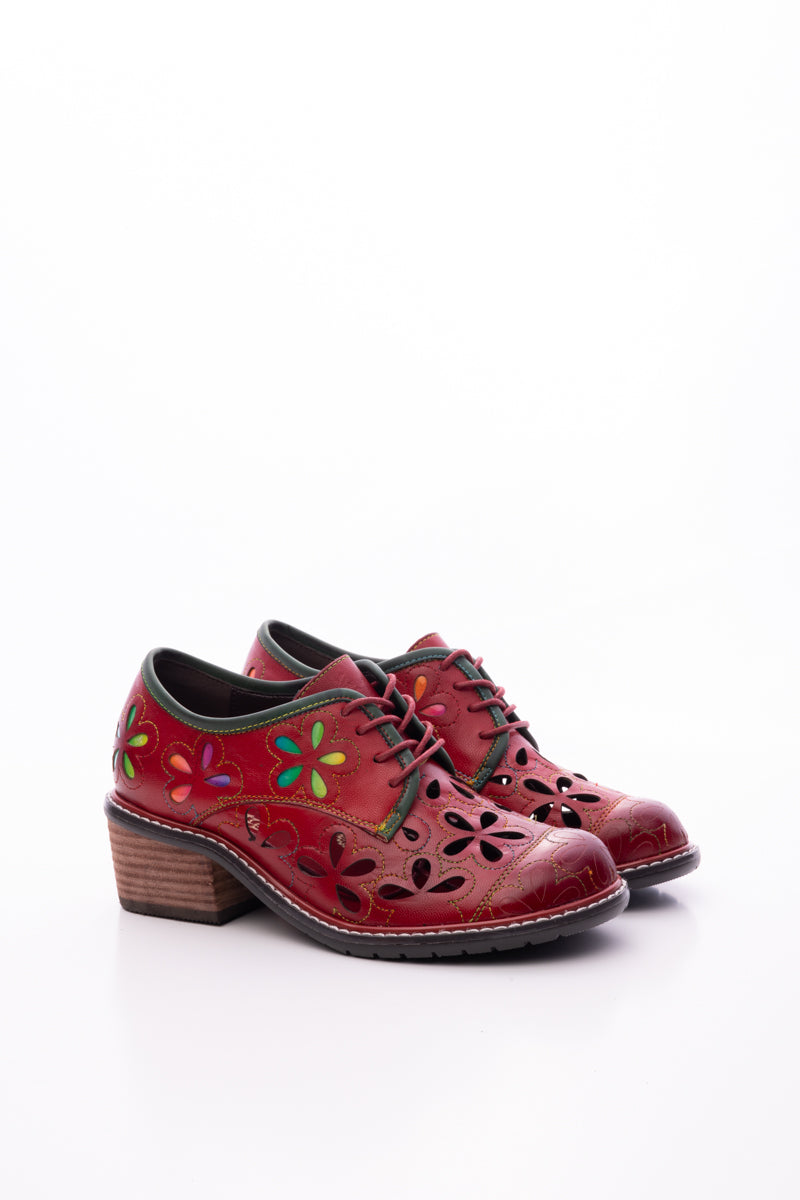 SOFFIA | IT JUST DAISY PERFORATED LEATHER OXFORD