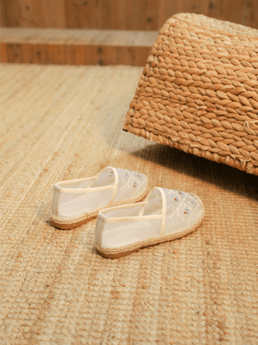 CACTUS ROSE | TWIN FLOWER EMBROIDERED LINEN ESPADRILLES - WHITE