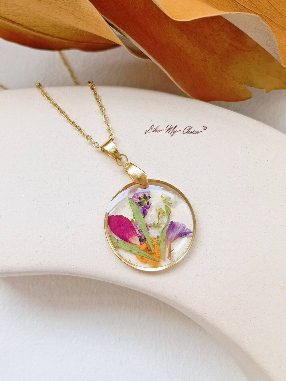 Handmade Birth Flower Bouquet Pressed Resin Pendant Necklaces-May flower