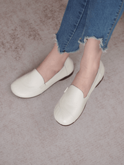 RUMOUR HAS IT| STITCHING HEADER LEATHER LOAFER - CREAM