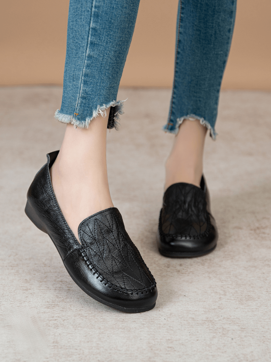 RUMOUR HAS IT| GEOMETRY STITCHING UPPER LEATHER LOAFER - BLACK