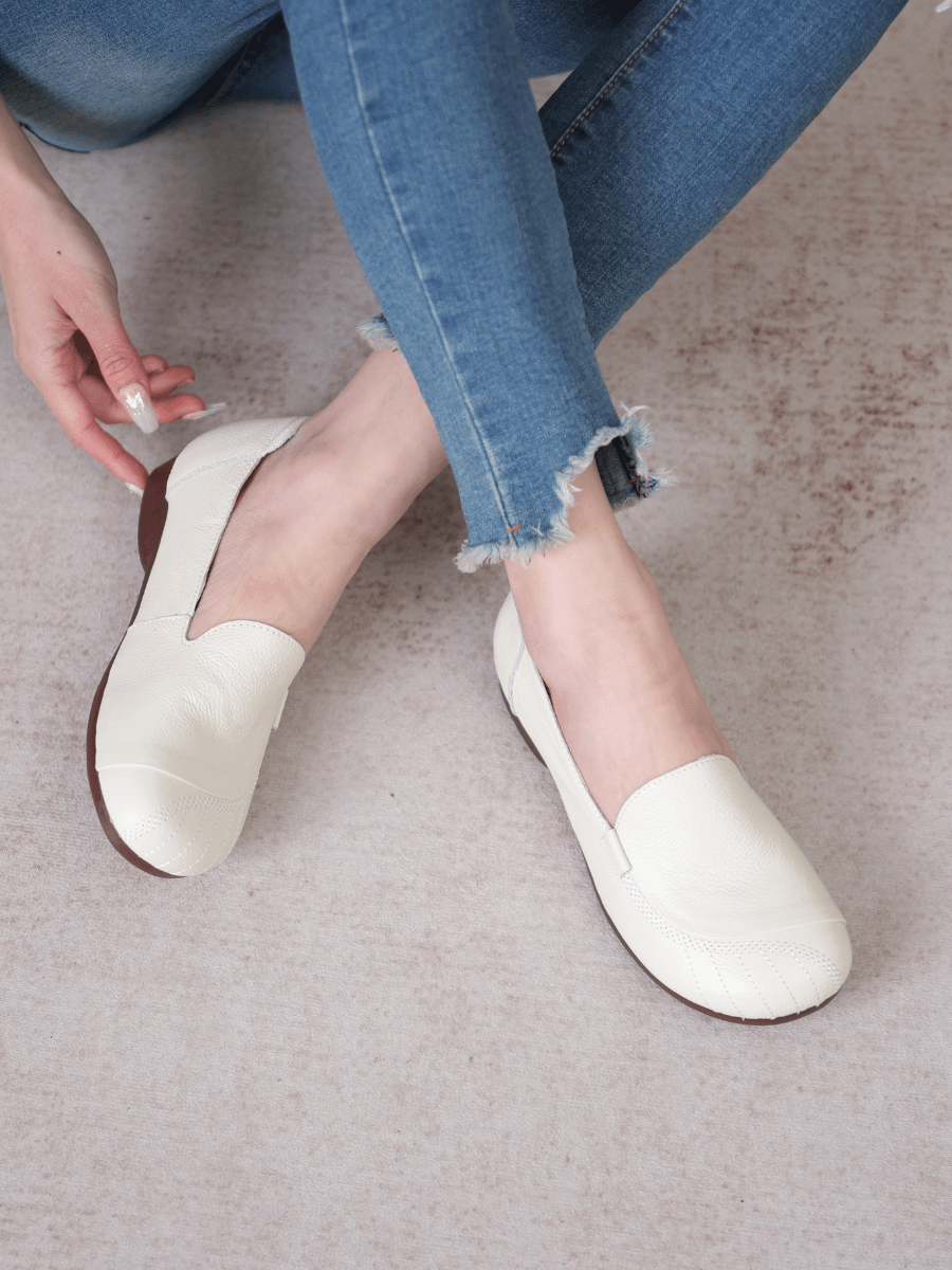 RUMOUR HAS IT| STITCHING HEADER LEATHER LOAFER - CREAM