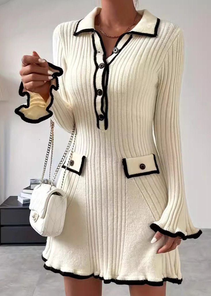 Chic Contrast Knit Dress