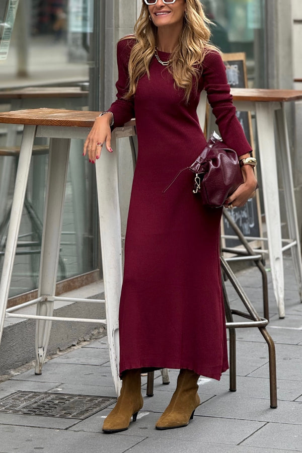 Column Ribbed Maxi Dress with Crew Neck in Burgundy