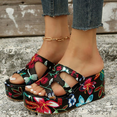 Casual Daily Hollowed Out Patchwork Printing Round Comfortable Out Door Wedges Shoes (Heel Height 2.36in)