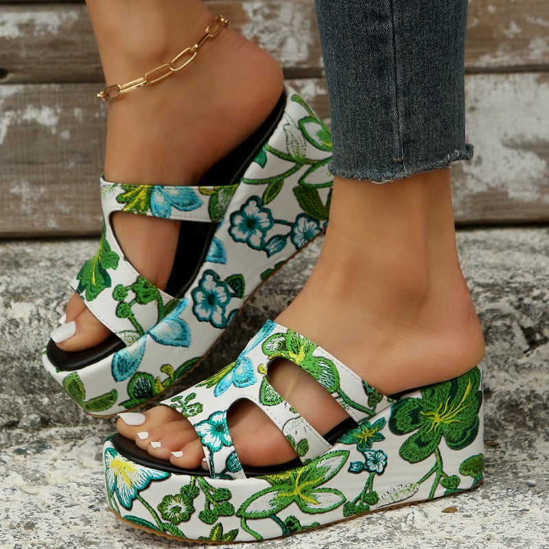 Casual Daily Hollowed Out Patchwork Printing Round Comfortable Out Door Wedges Shoes (Heel Height 2.36in)