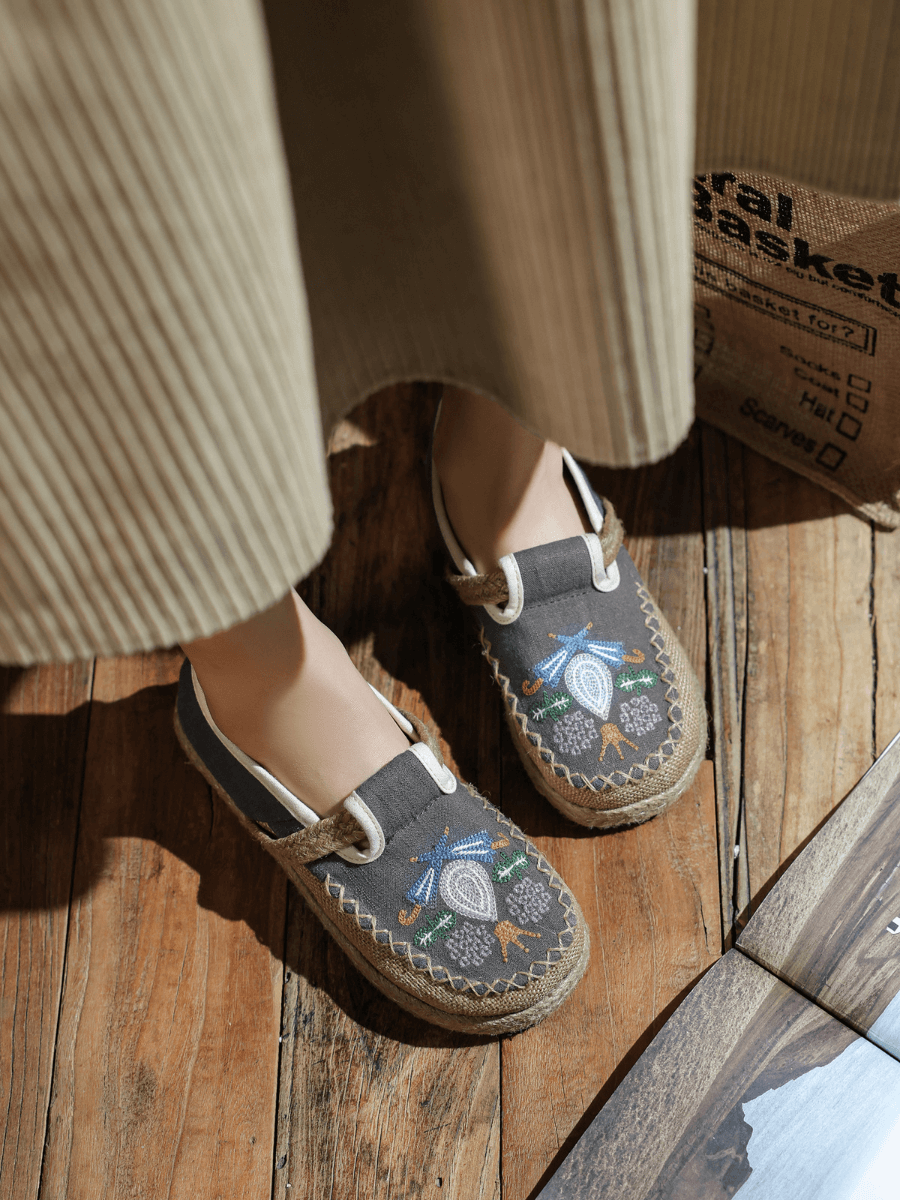 CACTUS ROSE | PATTERN EMBROIDERED LINEN ESPADRILLE LOAFER - GREY