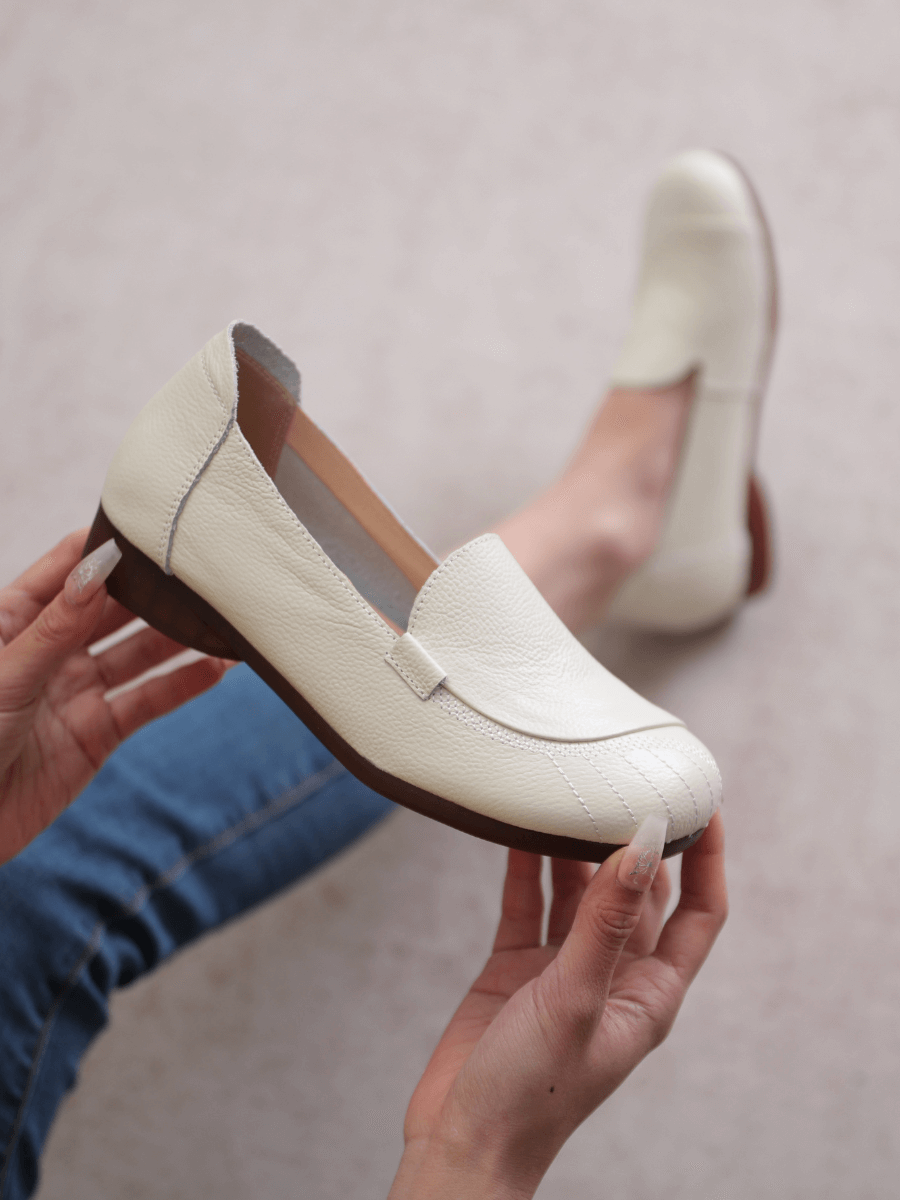 RUMOUR HAS IT| STITCHING HEADER LEATHER LOAFER - CREAM