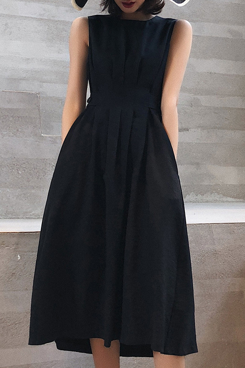 Elegant Simplicity Solid Pocket O Neck Sleeveless Dress Dresses