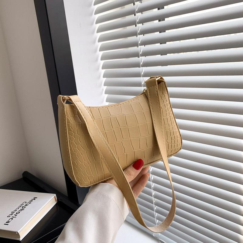 Solid-Color Simplicity Shoulder Bag