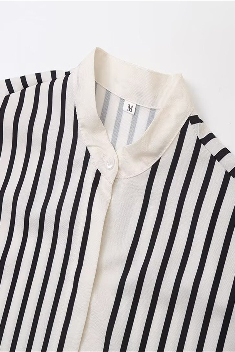 Casual Stripe Buttons Slit Contrast O Neck Blouses