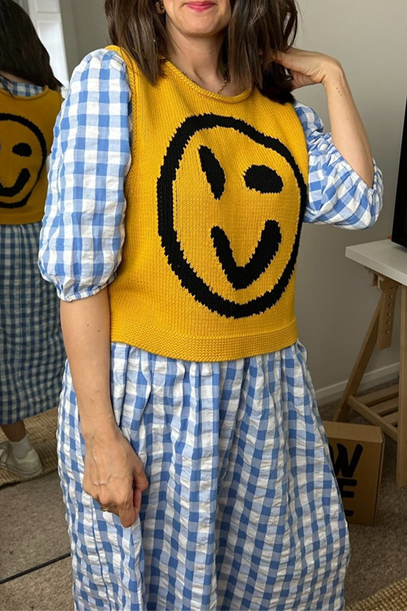 Casual Smiley Face Weave Contrast O Neck Tops(5 Colors)