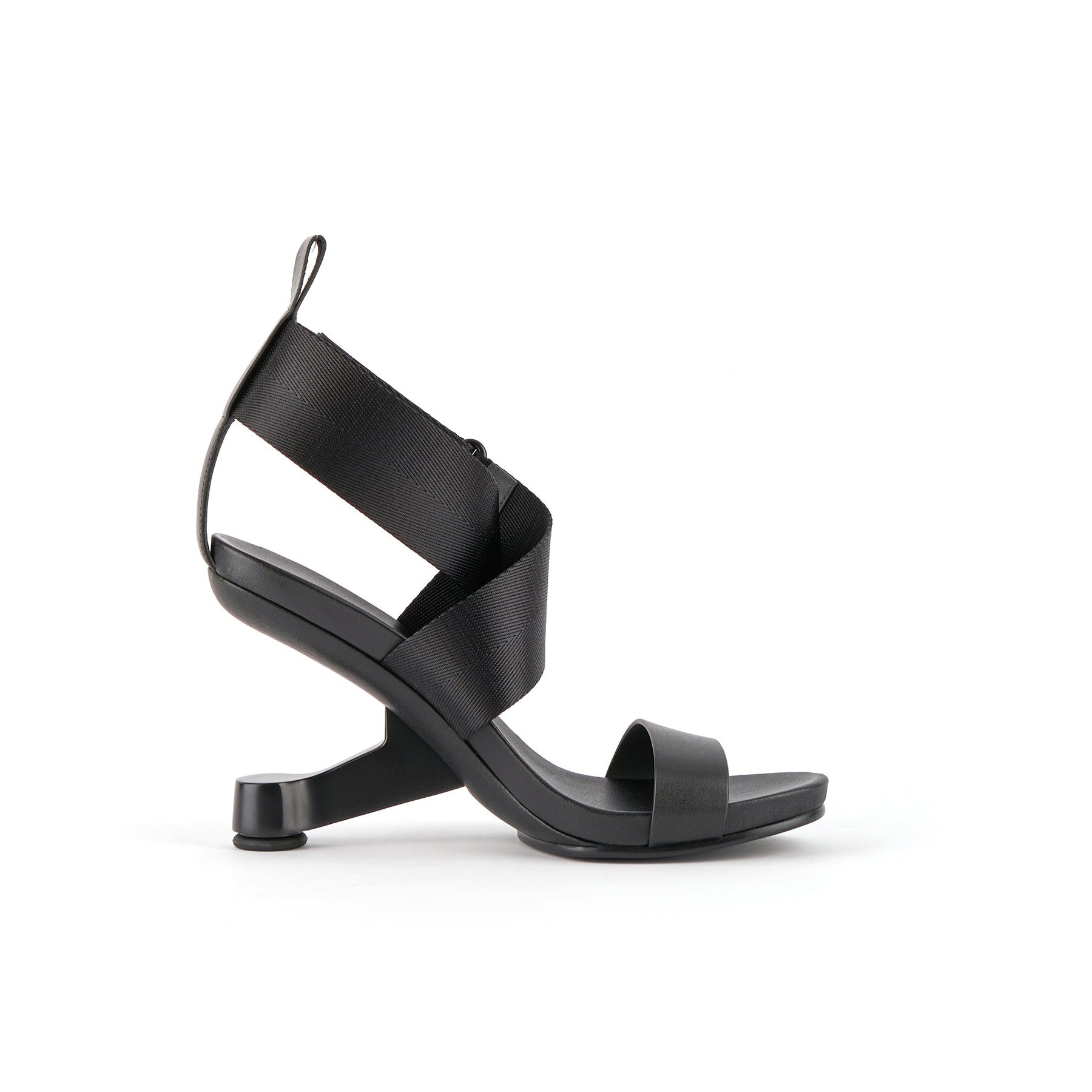 JADY ROSE | KORI CROSS STRAP OPEN TOE HEELED SANDAL- BLACK