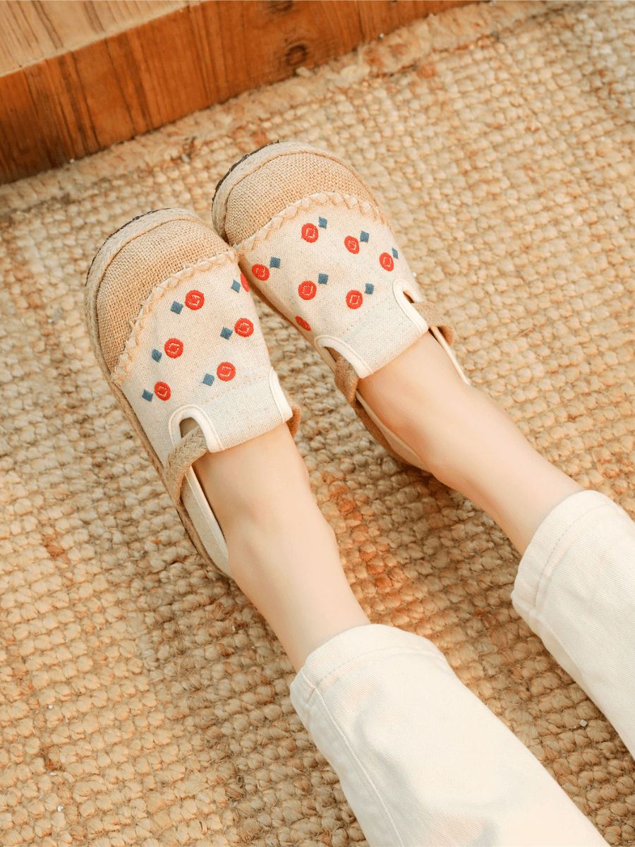 CACTUS ROSE | STAR EYE EMBROIDERED LINEN ESPADRILLE - APRICOT