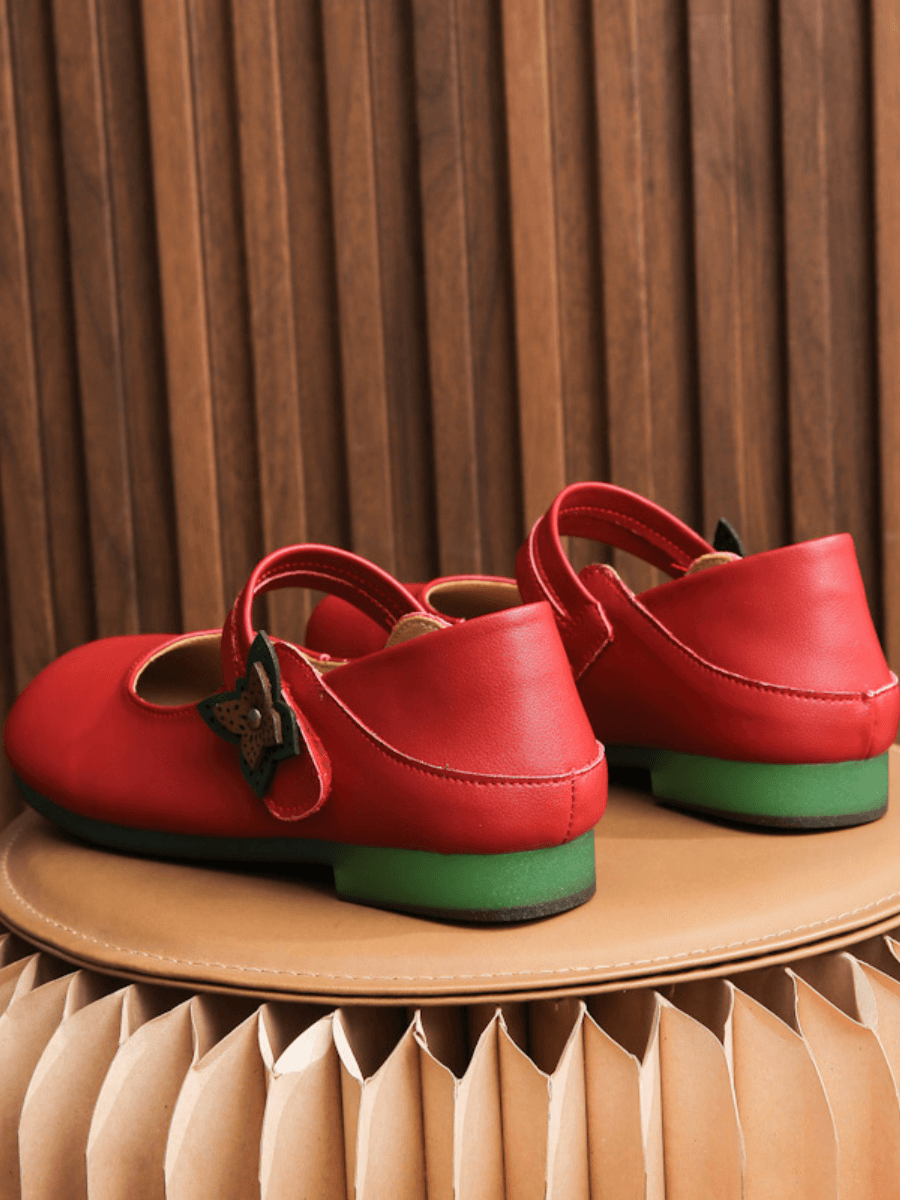 RUMOUR HAS IT| SIDE DAISY BUCKLE LEATHER MARY JANE  - RED