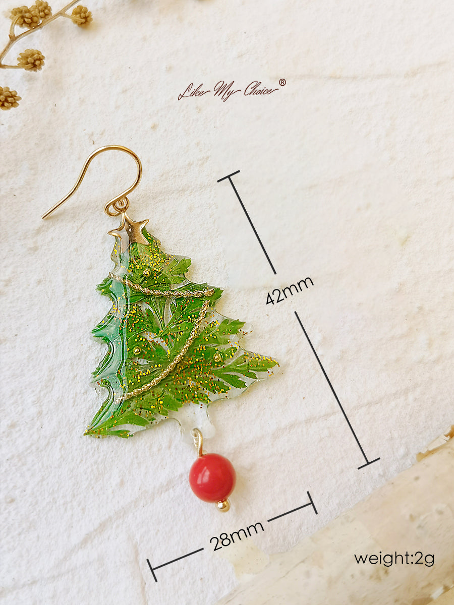 Pressed Flower Earring - Christmas Tree Resin