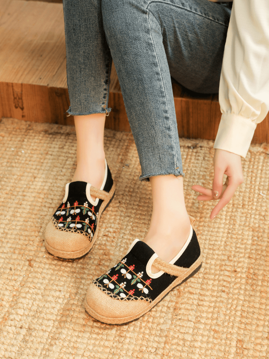 CACTUS ROSE | SWEET GARDEN EMBROIDERED LINEN ESPADRILLE - BLACK