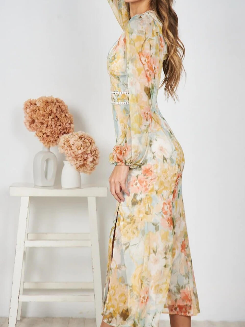 Fleur - Delicate Floral Print Midi Dress