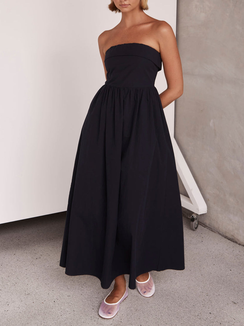 Resort Style Tulare Strapless Midi Dress