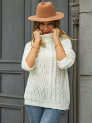 Corey Relaxed Cable Knit Sweater - White