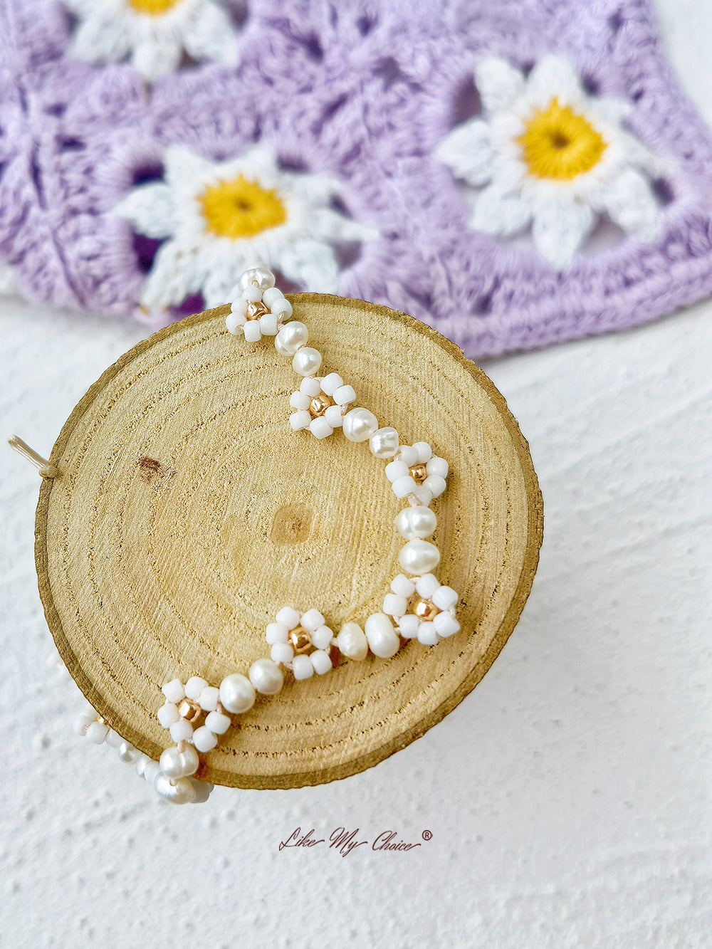 Adjustable Drawstring Beaded Bracelet White Daisy