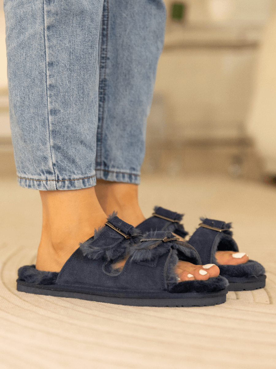 Smaibulun Ugg | Woolen Lined Double Strap Suede Sandal - Navy