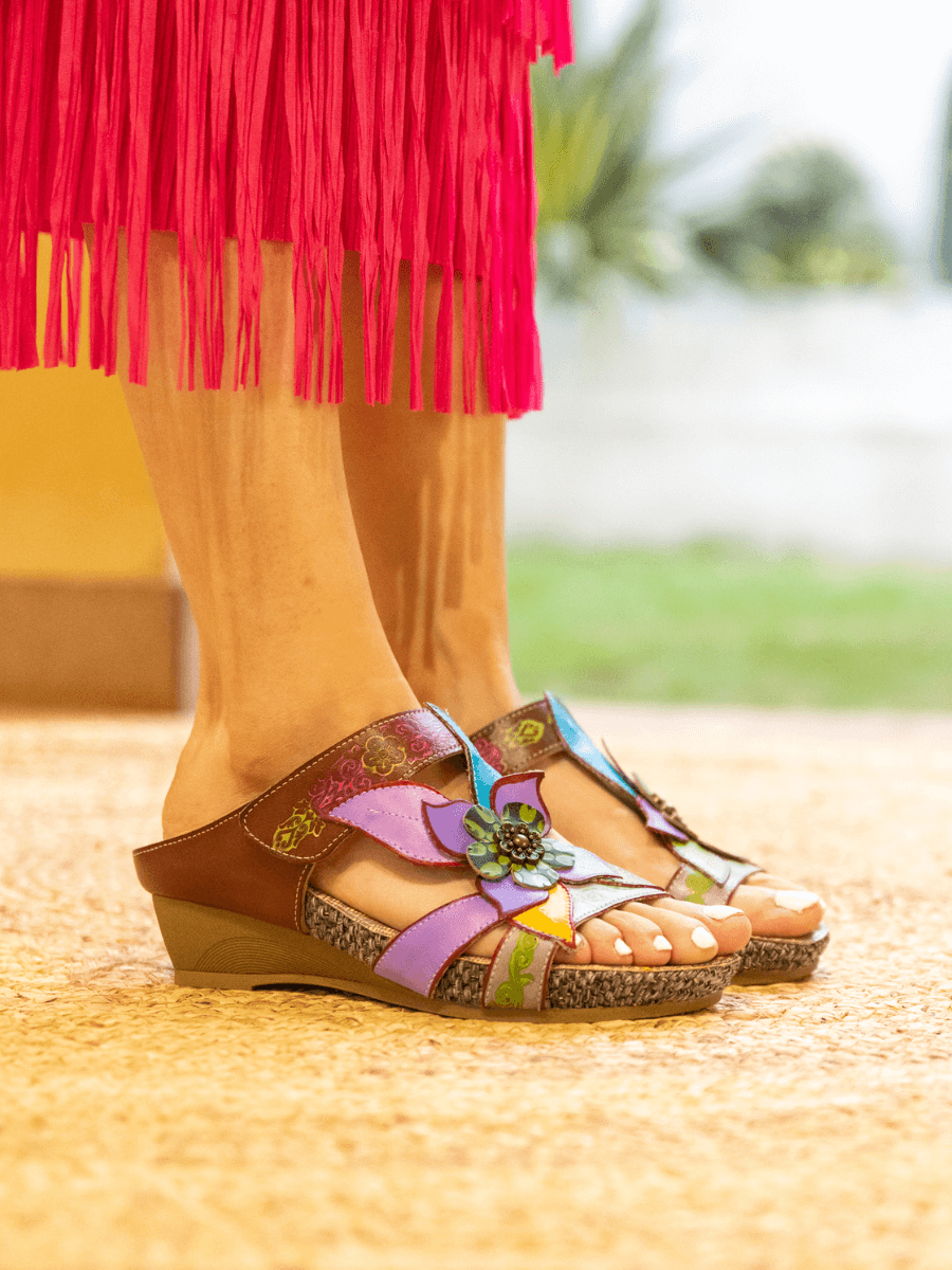 SOFFIA | FLOR DE PARAISO LEATHER WEDGE SANDAL - PURPLE