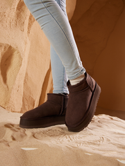 Smaibulun Ugg | Ultra Mini Platform Low Ankle Boot - Chocolate