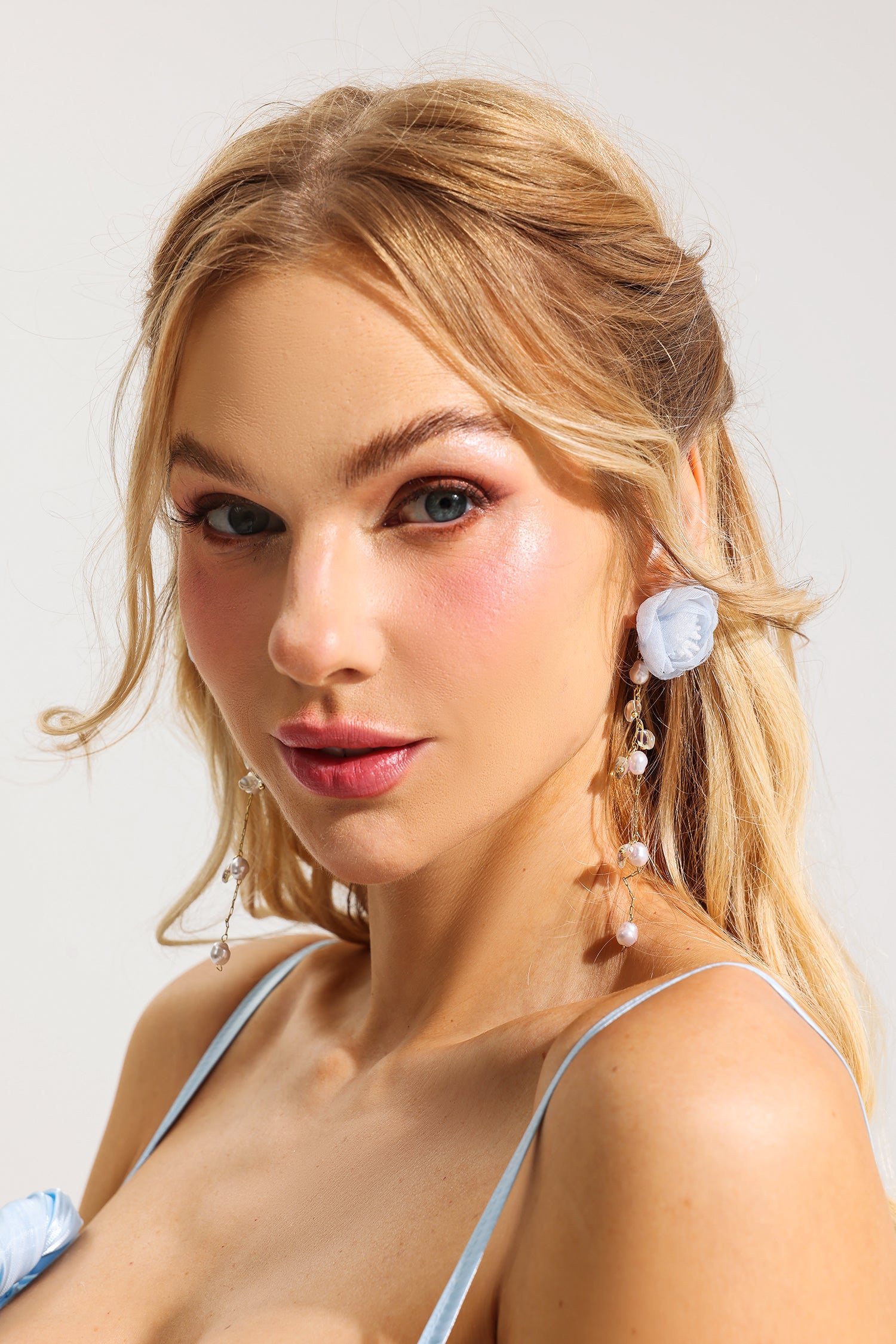 Floral Mesh Faux Pearl Earrings