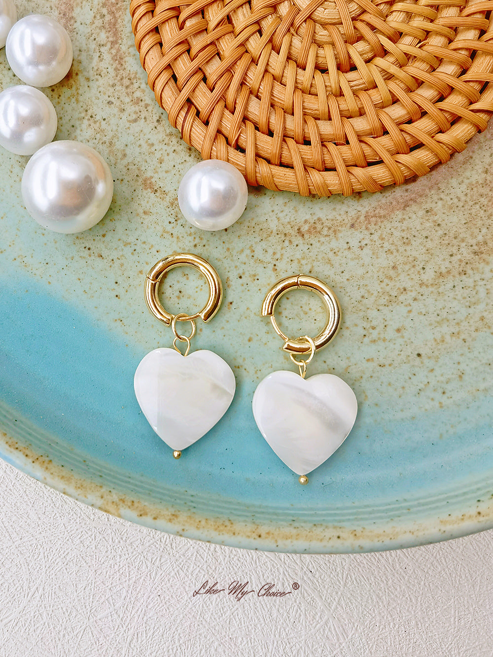 Gemstone Freshwater Pearl Vintage Heart-shaped Earrings: Simple and Chic