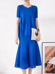 Casual Short Sleeves Pleated Solid Color Round-Neck Midi Dresses