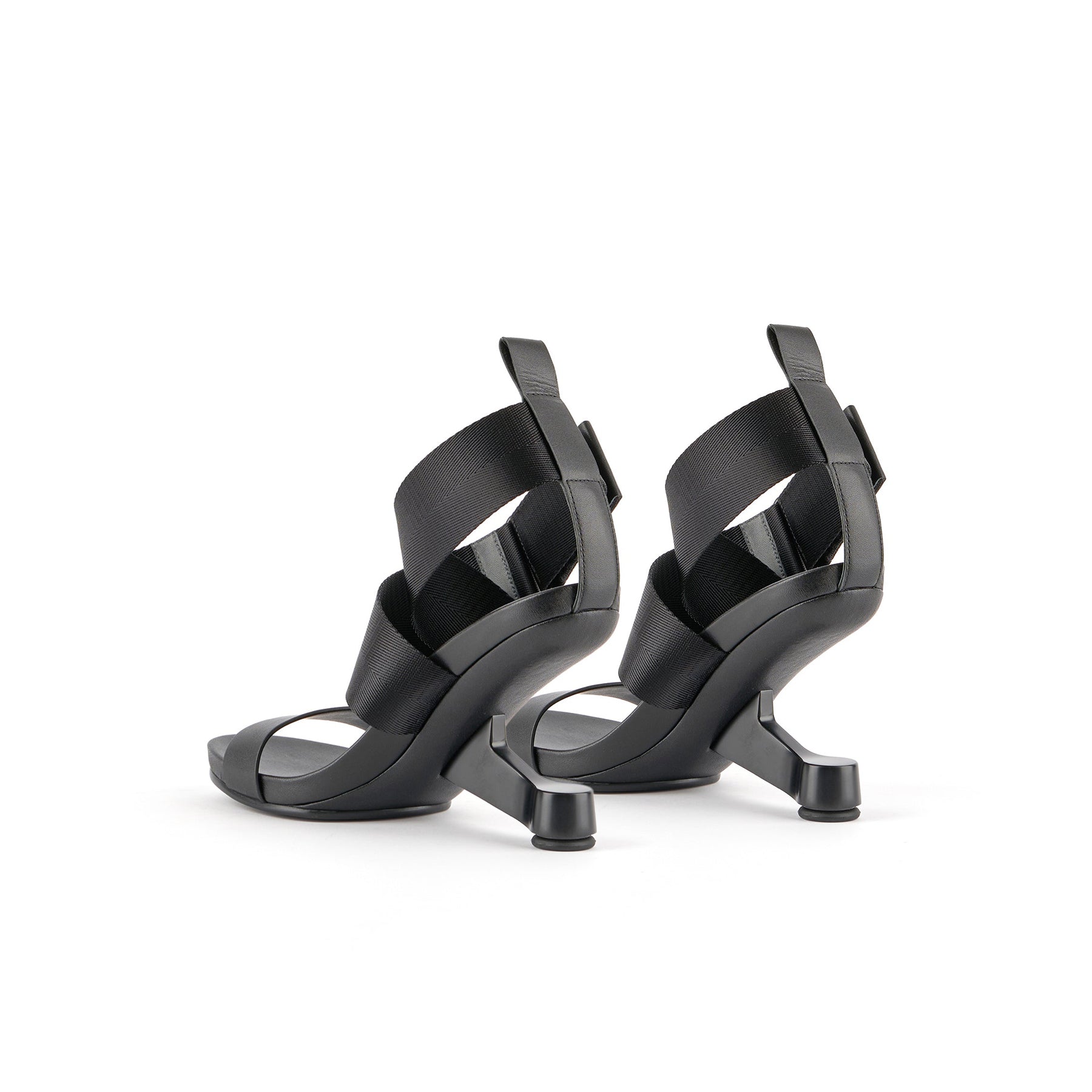 JADY ROSE | KORI CROSS STRAP OPEN TOE HEELED SANDAL- BLACK