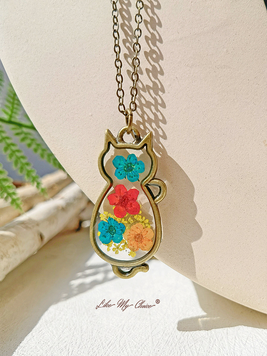 Vintage Cat Dry Flower Hippie Necklace