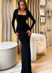 Black Slim-Fit Lace-Up Backless Long-Sleeve Dress