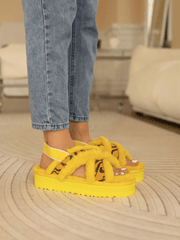 Smaibulun Ugg | Roar Wool Lined Criss-Cross Strap Slipper - Yellow