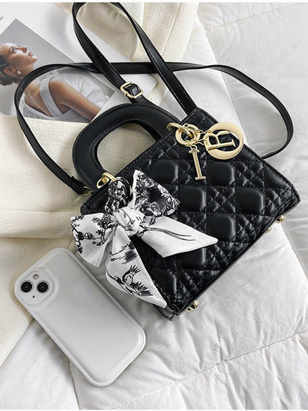 Chic-Bow Mini Handbag